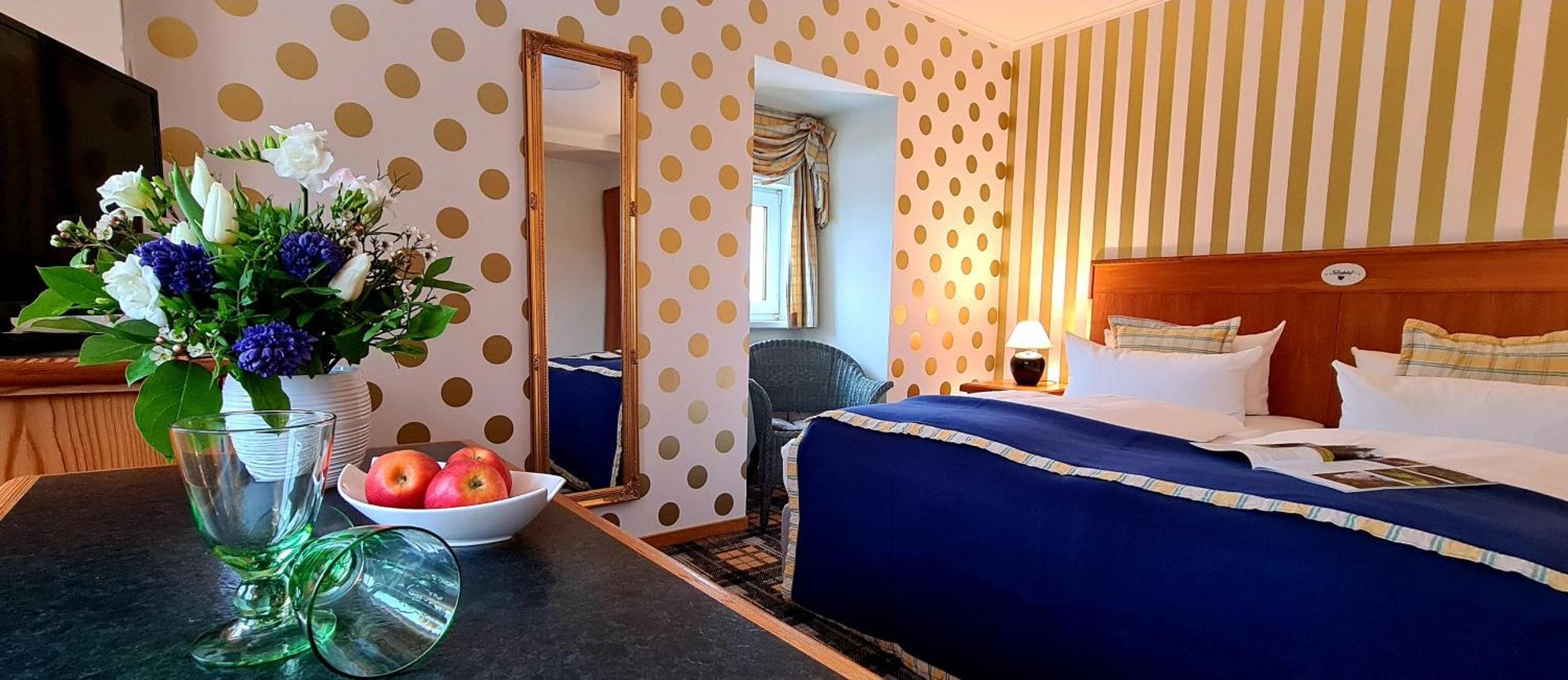 Hotel Schieferhof - Glaslust Neuhaus am Rennweg Eksteriør bilde